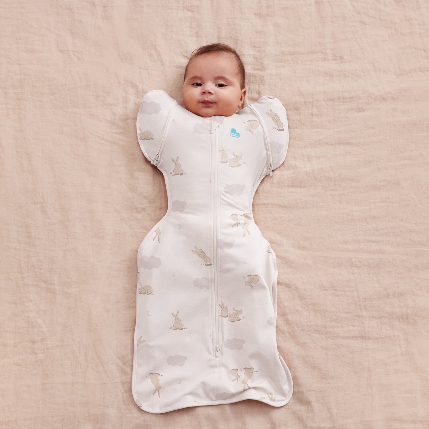 Swaddle Up™ Transition Bag 1.0 TOG Stretch Cotton Cloud Bunnies White M